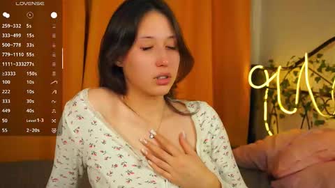 Lily n Jenny online show from 10/20/25, 05:57