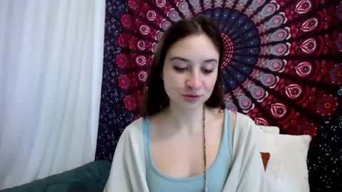 Adalyn online show from 12/04/25, 07:17