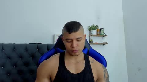 adam boss online show from 10/16/25, 05:52