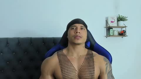 adam boss online show from 04/21/26, 07:47