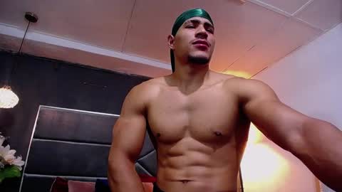 adam_fit19cm online show from 10/13/25, 01:55