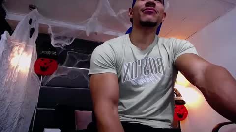 adam_fit19cm online show from 11/03/25, 01:56