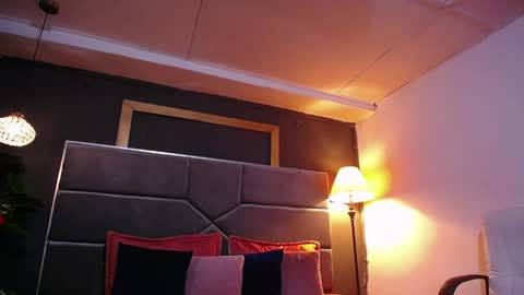 adam_fit19cm online show from 04/11/26, 02:10