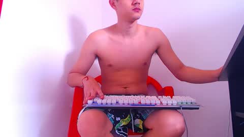 adam hot11 online show from 03/07/25, 03:49