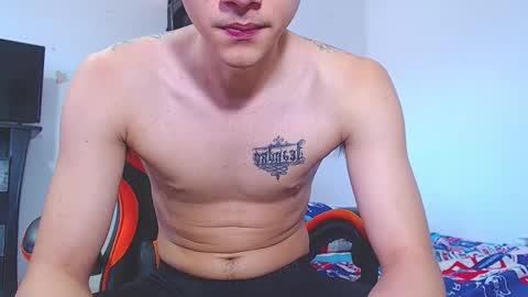 adam hot11 online show from 01/18/26, 02:32