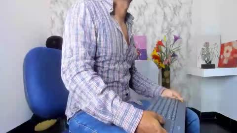 adam_morgan2 online show from 03/07/26, 04:59