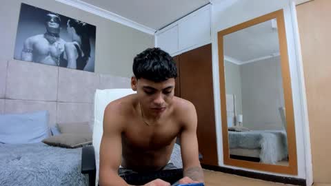 adam_piarse online show from 10/15/25, 04:01