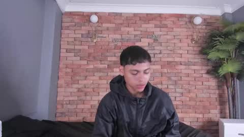 adam_piarse online show from 11/21/25, 03:27