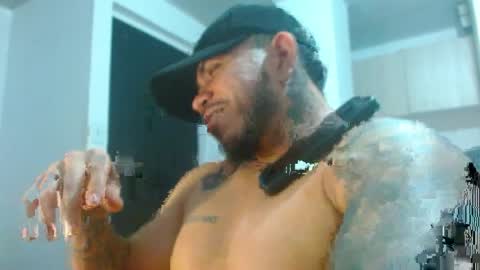 adam shilder7 online show from 04/18/26, 10:43