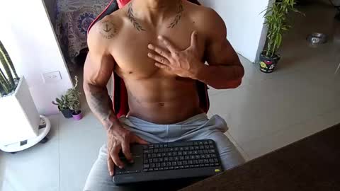 Adam Valencia online show from 12/15/25, 02:32