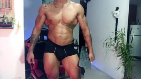 Snapshot of adam_valencia chatting on 06/05/26, 05:03 Adam Valencia online show from 06/05/26, 05:03