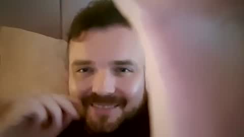Snapshot of adamishere1 chatting on 07/10/26, 08:33 Britishadam online show from 07/10/26, 08:33