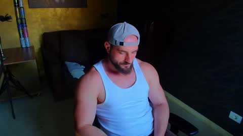 Snapshot of adamjameson chatting on 05/07/26, 04:51 AdamJameson online show from 05/07/26, 04:51