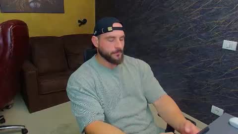Snapshot of adamjameson chatting on 06/22/26, 04:53 AdamJameson online show from 06/22/26, 04:53