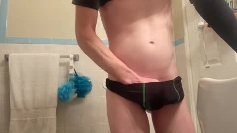 Snapshot of adamllamas chatting on 02/14/25, 10:07 adamllamas online show from 02/14/25, 10:07