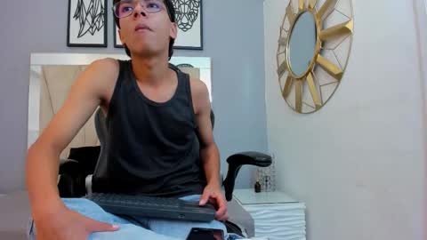 Adams Bobby online show from 12/15/25, 11:36