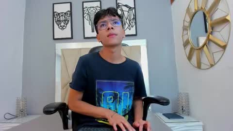 Adams Bobby online show from 03/08/26, 10:52