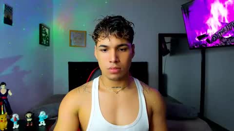 Snapshot of adams_collins chatting on 09/28/25, 06:35 Adams online show from 09/28/25, 06:35