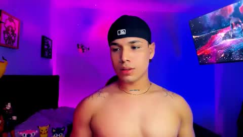 Snapshot of adams_collins chatting on 12/03/25, 01:31 Adams online show from 12/03/25, 01:31