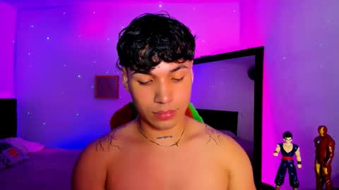 Snapshot of adams_collins chatting on 01/14/26, 01:22 Adams online show from 01/14/26, 01:22