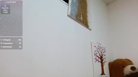 Snapshot of adams_niki chatting on 02/13/25, 07:35 ADAMS Y NIKI online show from 02/13/25, 07:35