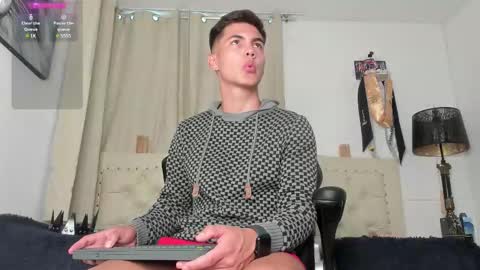 Snapshot of adams_ricci chatting on 02/11/25, 10:28 Adams online show from 02/11/25, 10:28