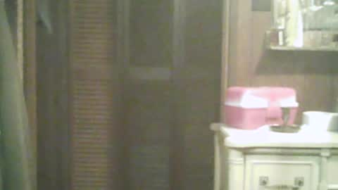 Snapshot of adamsny chatting on 06/26/26, 08:30 adamsny online show from 06/26/26, 08:30