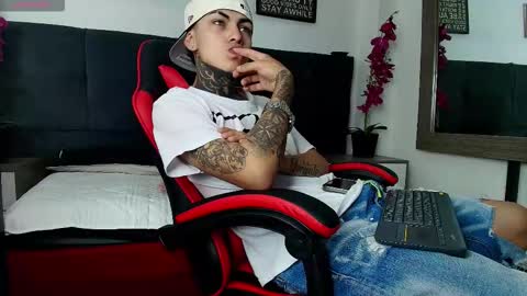 AdamsWalkerr  online show from 02/16/26, 12:34