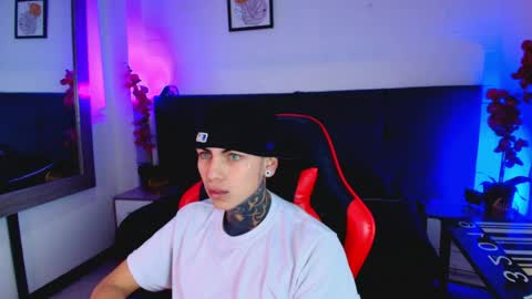 AdamsWalkerr  online show from 05/02/26, 01:05