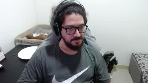 Snapshot of adamussutekh chatting on 09/26/25, 12:20 Adam online show from 09/26/25, 12:20