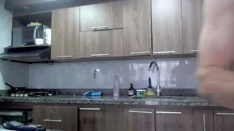 eva online show from 02/25/25, 12:55