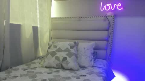 eva online show from 04/25/26, 03:53