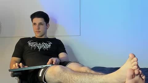 Snapshot of adan_rivas chatting on 03/05/25, 11:27 adan online show from 03/05/25, 11:27