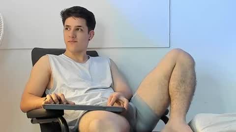Snapshot of adan_rivas chatting on 03/07/25, 03:29 adan online show from 03/07/25, 03:29