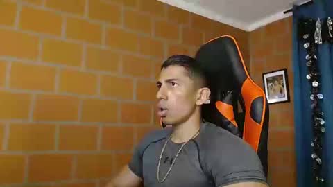 Adan Sin online show from 02/22/25, 07:25