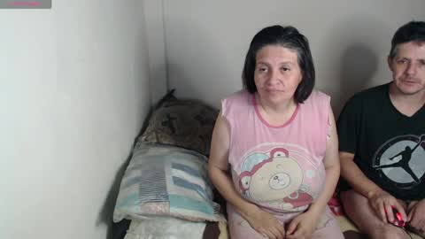 Snapshot of adan_y_eva_bk chatting on 04/07/26, 12:44 Adan and Eva online show from 04/07/26, 12:44