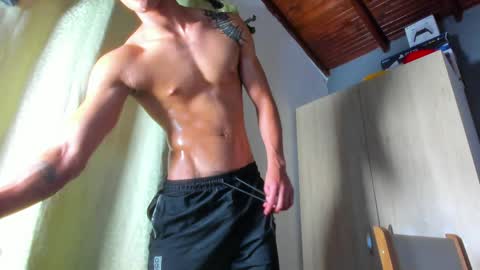   online show from 05/06/26, 05:03