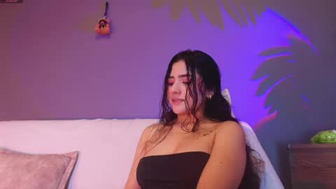 Snapshot of adara_johnson_ chatting on 04/23/26, 12:29 Adara Johnson online show from 04/23/26, 12:29