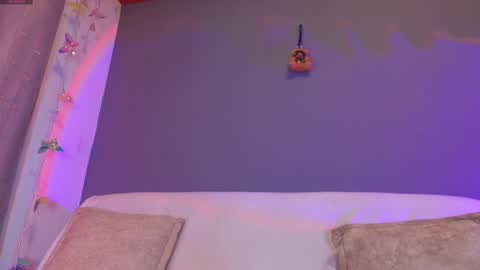 Snapshot of adara_johnson_ chatting on 05/03/26, 11:49 Adara Johnson online show from 05/03/26, 11:49