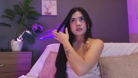 Snapshot of adara_johnson_ chatting on 05/20/26, 12:22 Adara Johnson online show from 05/20/26, 12:22