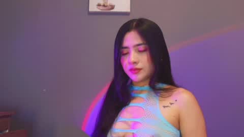 Snapshot of adara_johnson_ chatting on 06/04/26, 11:49 Adara Johnson online show from 06/04/26, 11:49