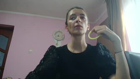 Snapshot of addicted_to_you1 chatting on 05/28/26, 03:53 addicted_to_you1 online show from 05/28/26, 03:53