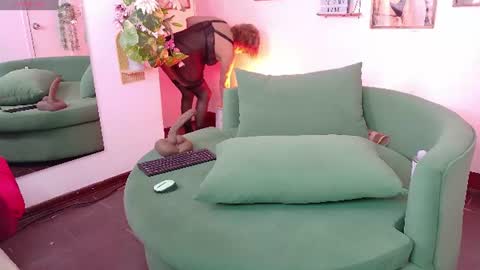 adeellee online show from 08/02/26, 11:19