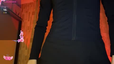 Adele online show from 02/16/26, 12:07