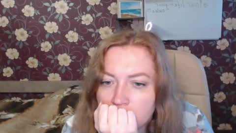 Snapshot of adel_redhead_ chatting on 04/26/26, 04:04 Adel online show from 04/26/26, 04:04