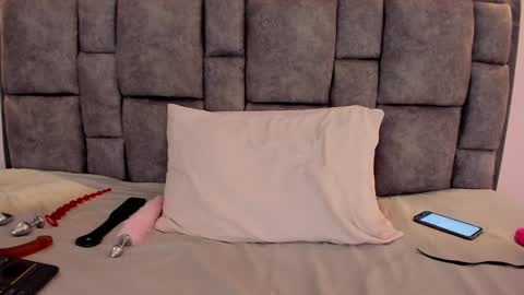 Snapshot of adela_lust chatting on 10/17/25, 05:32 adela online show from 10/17/25, 05:32