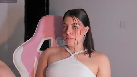 Snapshot of adela_parker chatting on 12/21/24, 06:02 Adela Parker online show from 12/21/24, 06:02