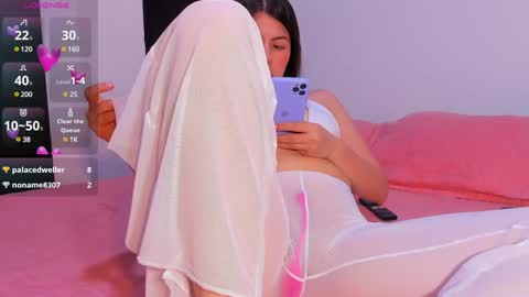 Snapshot of adela_parker chatting on 01/21/25, 07:50 Adela Parker online show from 01/21/25, 07:50