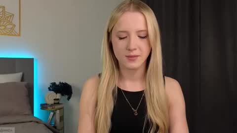 Snapshot of adele_armas chatting on 11/26/25, 10:11 Adele online show from 11/26/25, 10:11