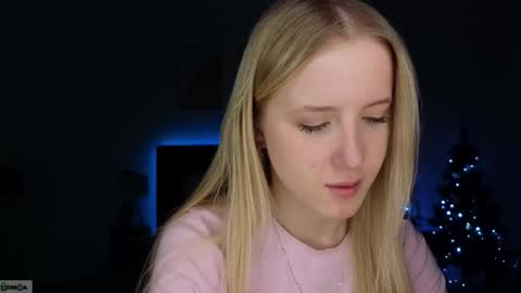 Snapshot of adele_armas chatting on 01/14/26, 09:31 Adele online show from 01/14/26, 09:31